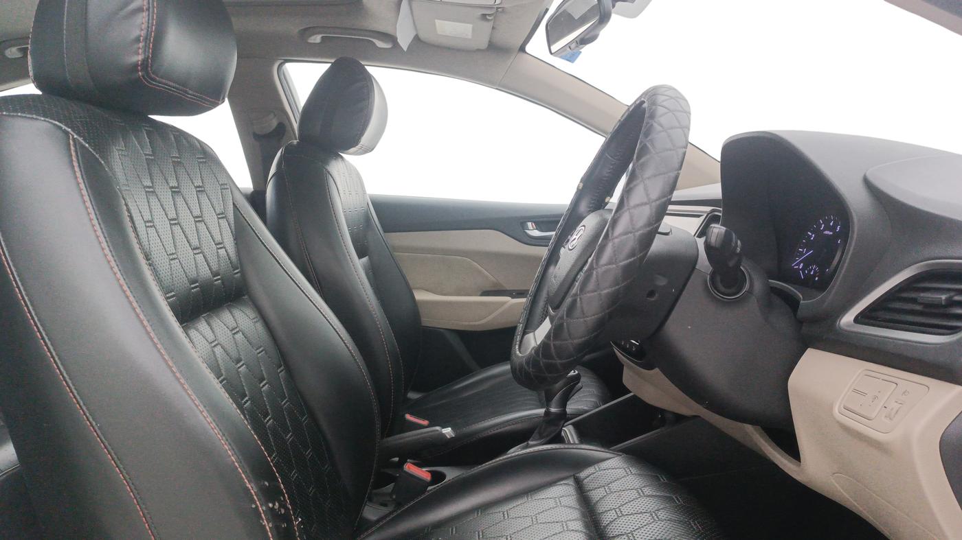 2019 Hyundai Verna 1.6 VTVT SX + AT, Petrol, Automatic, 89,440 km, Right Side Front Door Cabin