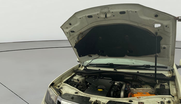 2013 Nissan Terrano XL D THP 110 PS, Diesel, Manual, 1,42,835 km, Open Bonet