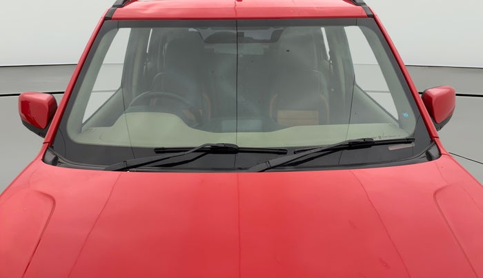 2019 Mahindra TUV300 T10, Diesel, Manual, 90,633 km, Front Windshield