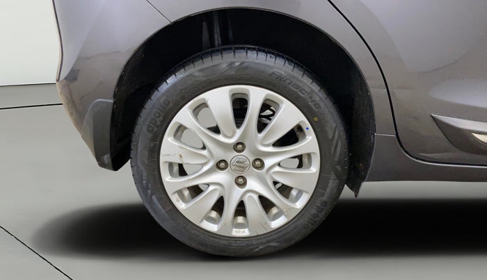 2015 Maruti Baleno ALPHA PETROL 1.2, Petrol, Manual, 52,506 km, Right Rear Wheel