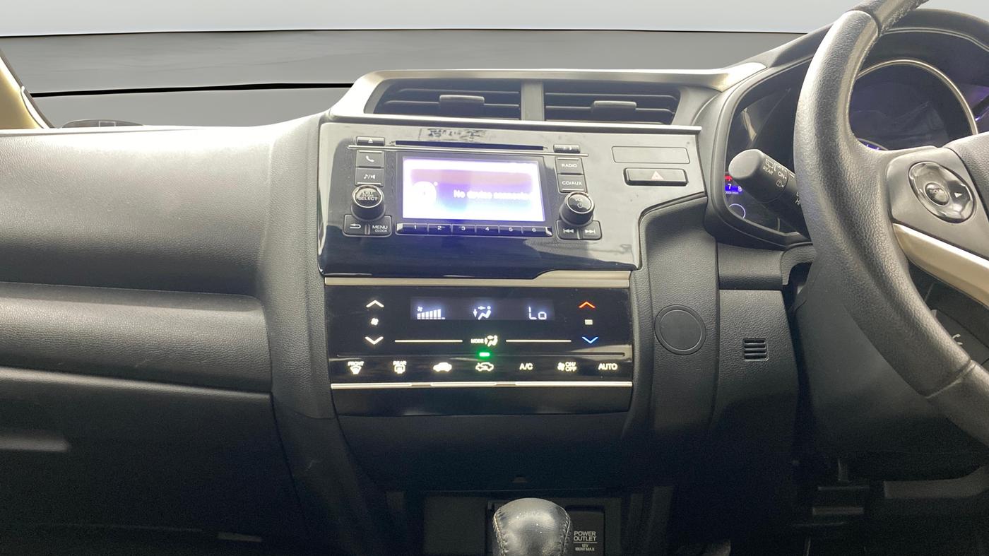 2016 Honda Jazz 1.2L I-VTEC V AT, Petrol, Automatic, 38,735 km, Air Conditioner