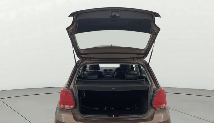 2017 Volkswagen Polo COMFORTLINE 1.2L, Petrol, Manual, 76,943 km, Boot Door Open