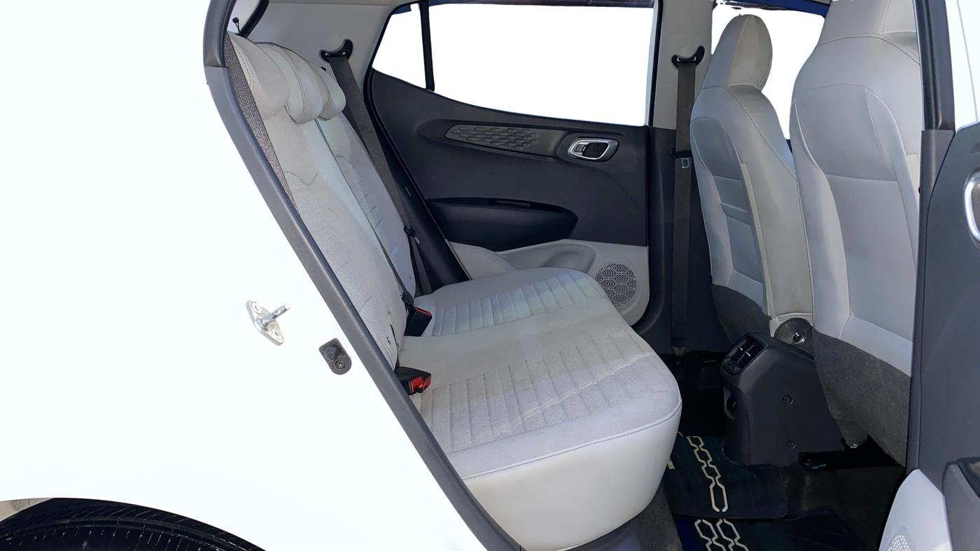 2023 Hyundai GRAND I10 NIOS ASTA AMT 1.2 KAPPA VTVT, Petrol, Automatic, 7,608 km, Right Side Rear Door Cabin