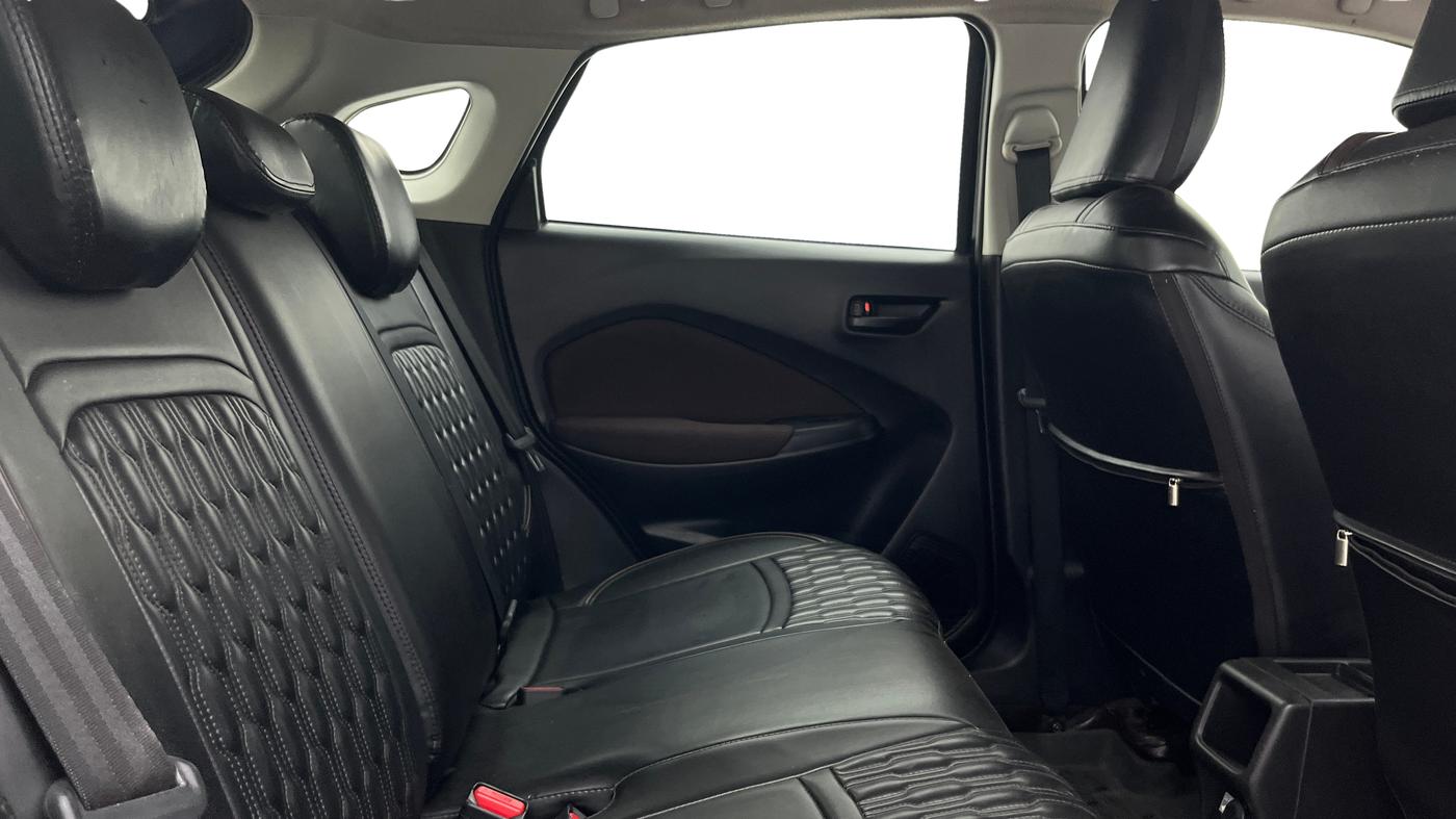 2024 Maruti FRONX SIGMA 1.2 MT, Petrol, Manual, 49,108 km, Right Side Rear Door Cabin