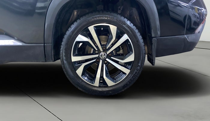 2023 MG HECTOR SAVVY PRO 1.5 TURBO CVT PETROL, Petrol, Automatic, 29,596 km, Left Rear Wheel