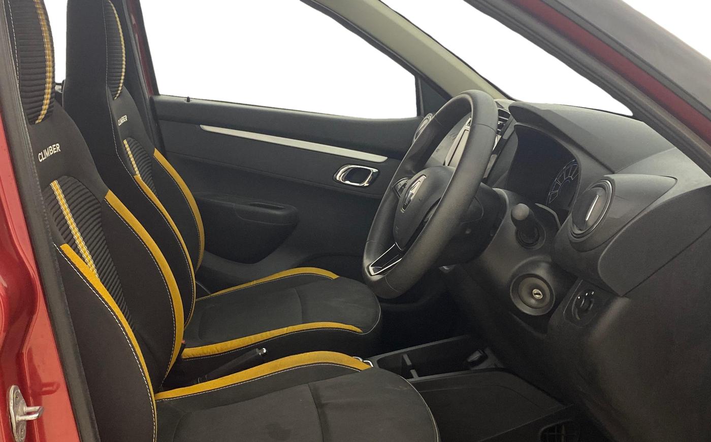 2024 Renault Kwid CLIMBER AMT 1.0, Petrol, Automatic, 16,972 km, Right Side Front Door Cabin