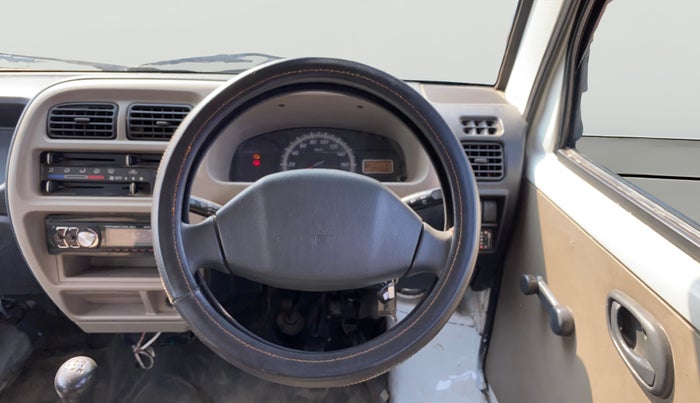2016 Maruti Eeco 5 STR WITH A/C+HTR, CNG, Manual, 1,27,267 km, Steering Wheel Close Up
