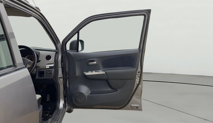 2012 Maruti Wagon R 1.0 LXI, Petrol, Manual, 1,05,087 km, RHS Front Door