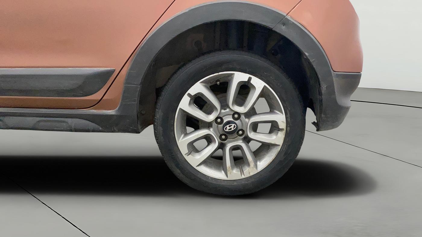 2018 Hyundai i20 Active 1.2 SX, Petrol, Manual, 81,975 km, Left Rear Wheel