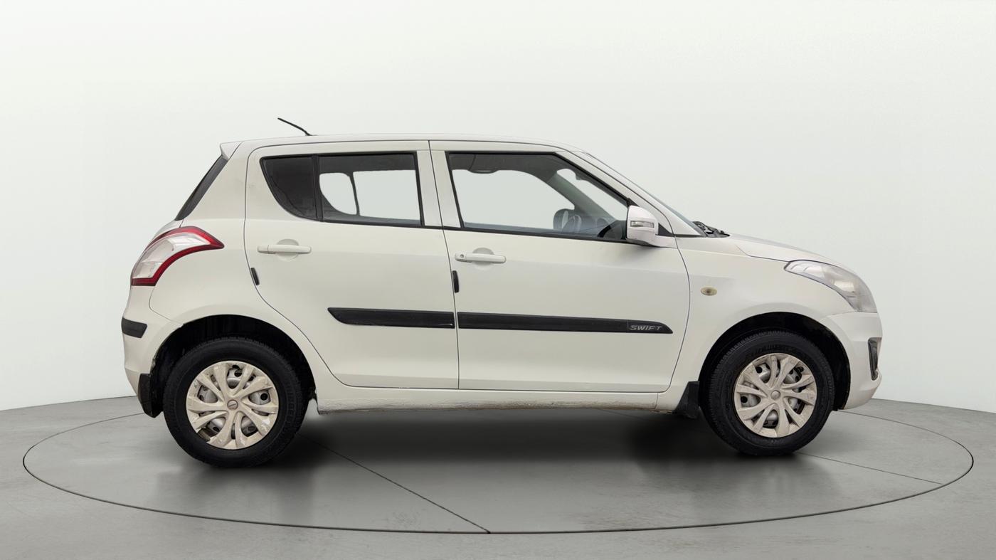 2015 Maruti Swift LXI (O), Petrol, Manual, 59,953 km, Right Side View