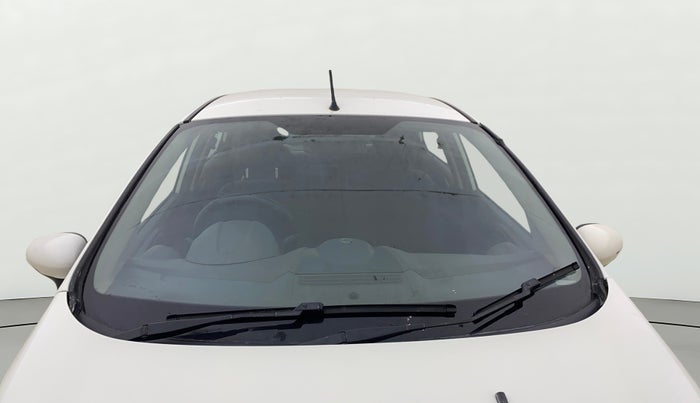 2013 Ford Fiesta STYLE DIESEL, Diesel, Manual, 1,23,128 km, Front Windshield