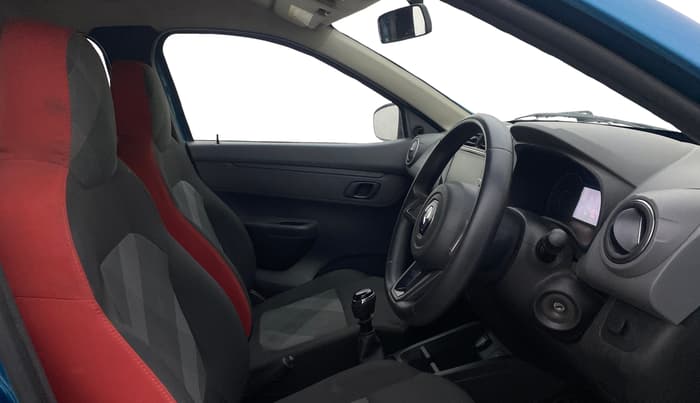 2021 Renault Kwid RXT 1.0 (O), Petrol, Manual, 41,257 km, Right Side Front Door Cabin
