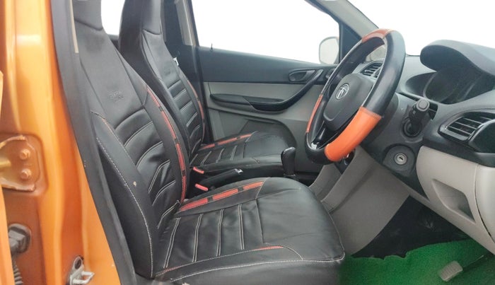 2018 Tata Tiago XT PETROL, Petrol, Manual, 54,381 km, Right Side Front Door Cabin