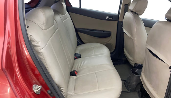 2012 Hyundai i20 MAGNA 1.2, Petrol, Manual, 59,306 km, Right Side Rear Door Cabin