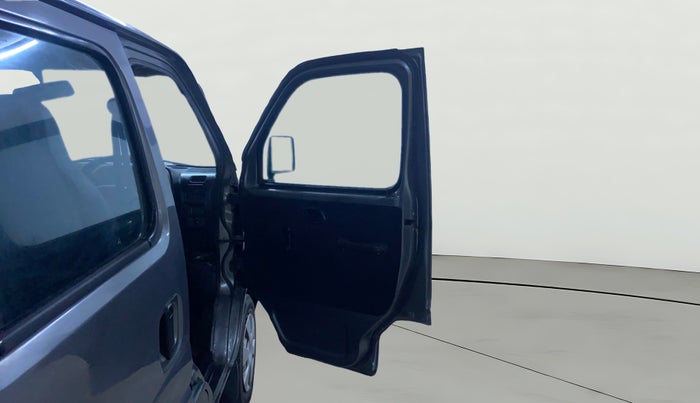 2017 Maruti Eeco 5 STR WITH A/C+HTR, CNG, Manual, 37,708 km, RHS Front Door