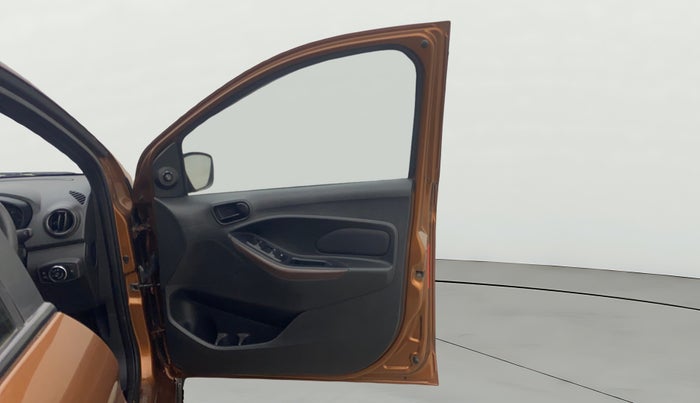 2021 Ford FREESTYLE TITANIUM 1.2 PETROL, Petrol, Manual, 50,210 km, RHS Front Door