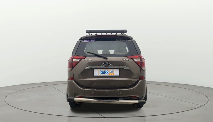 2018 Mahindra XUV500 W11 AT, Diesel, Automatic, 84,090 km, Back/Rear