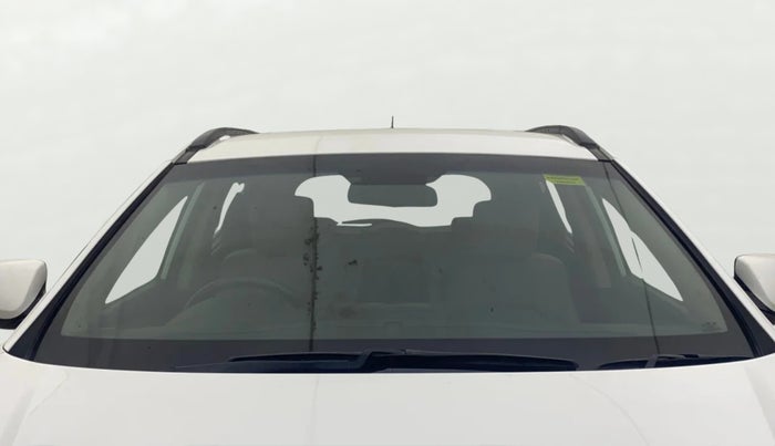 2015 Hyundai Santa Fe 4 WD AT, Diesel, Automatic, 81,011 km, Front Windshield