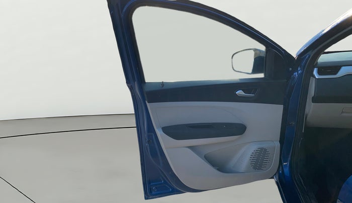 2019 Renault TRIBER RXZ, Petrol, Manual, 62,685 km, LHS Front Door
