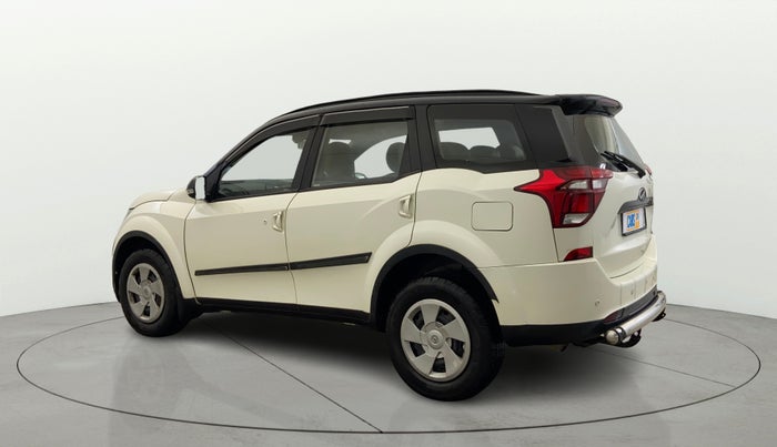 2019 Mahindra XUV500 W7, Diesel, Manual, 83,915 km, Left Back Diagonal