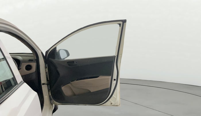 2016 Hyundai Grand i10 MAGNA AT 1.2 KAPPA VTVT, Petrol, Automatic, 72,832 km, RHS Front Door