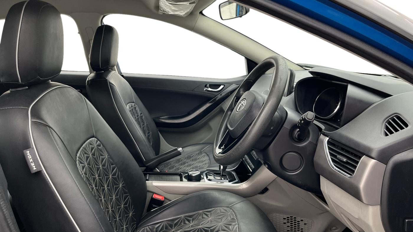 2019 Tata NEXON XZA PLUS PETROL, Petrol, Automatic, 48,542 km, Right Side Front Door Cabin