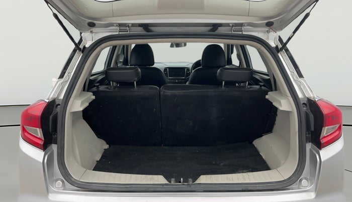 2023 Mahindra XUV300 W6 1.2 PETROL, Petrol, Manual, 38,391 km, Boot Open Zoomed View