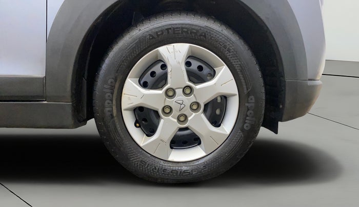 2024 Mahindra XUV 3XO MX3 1.5 Turbo Diesel Autoshift Plus, Diesel, Automatic, 14,405 km, Right Front Wheel