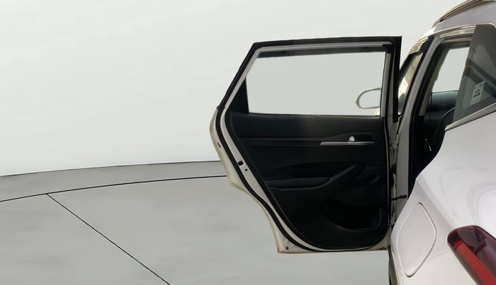 2023 KIA SELTOS HTE 1.5 PETROL, Petrol, Manual, 17,863 km, LHS Rear Door