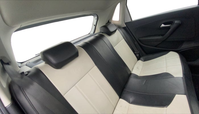 2015 Volkswagen Polo COMFORTLINE 1.2L, Petrol, Manual, 75,779 km, Right Side Rear Door Cabin