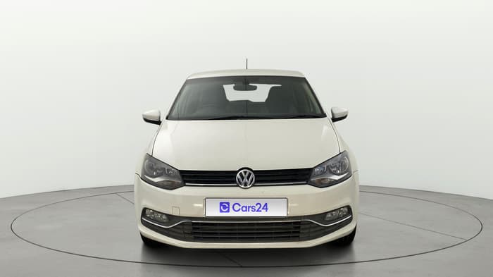 2017 Volkswagen Polo HIGHLINE1.5L, Diesel, Manual, 1,09,963 km, Front