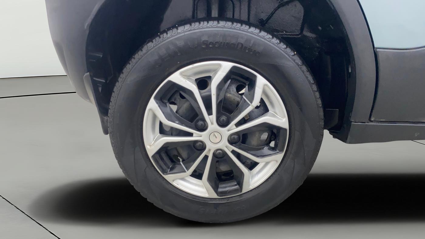 2021 Tata PUNCH ADVENTURE AMT, Petrol, Automatic, 73,695 km, Right Rear Wheel