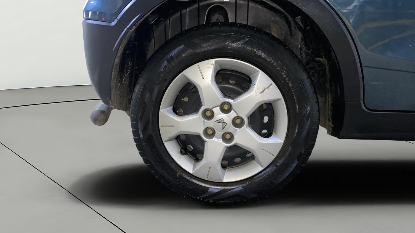 2022 Mahindra XUV300 W6 1.5 DIESEL AMT, Diesel, Automatic, 91,756 km, Right Rear Wheel