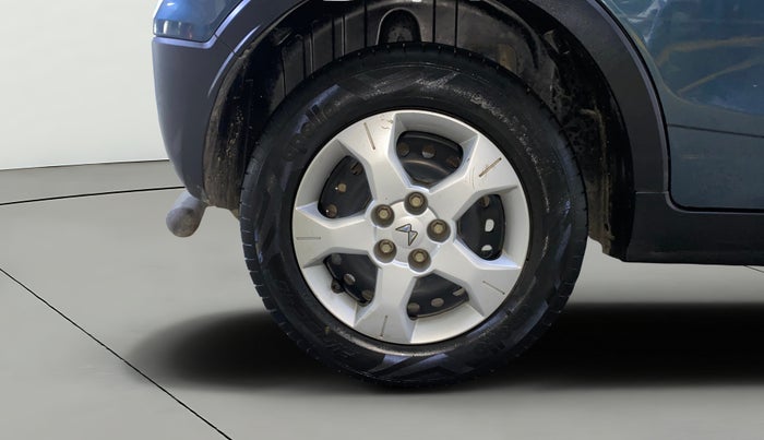 2022 Mahindra XUV300 W6 1.5 DIESEL AMT, Diesel, Automatic, 91,756 km, Right Rear Wheel