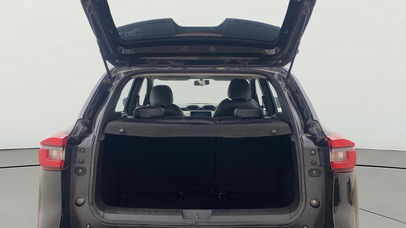 2022 Nissan MAGNITE XV MT, Petrol, Manual, 62,351 km, Boot Open Zoomed View