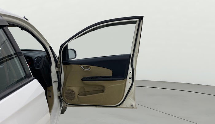 2015 Honda Brio VX AT, Petrol, Automatic, 82,622 km, RHS Front Door