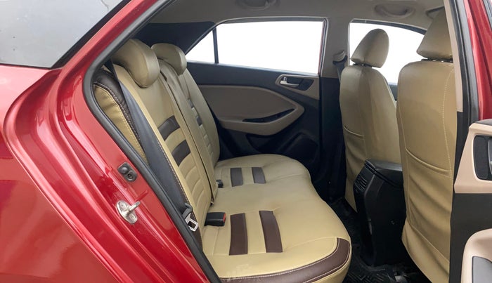 2019 Hyundai Elite i20 ASTA 1.2 (O), Petrol, Manual, 72,090 km, Right Side Rear Door Cabin