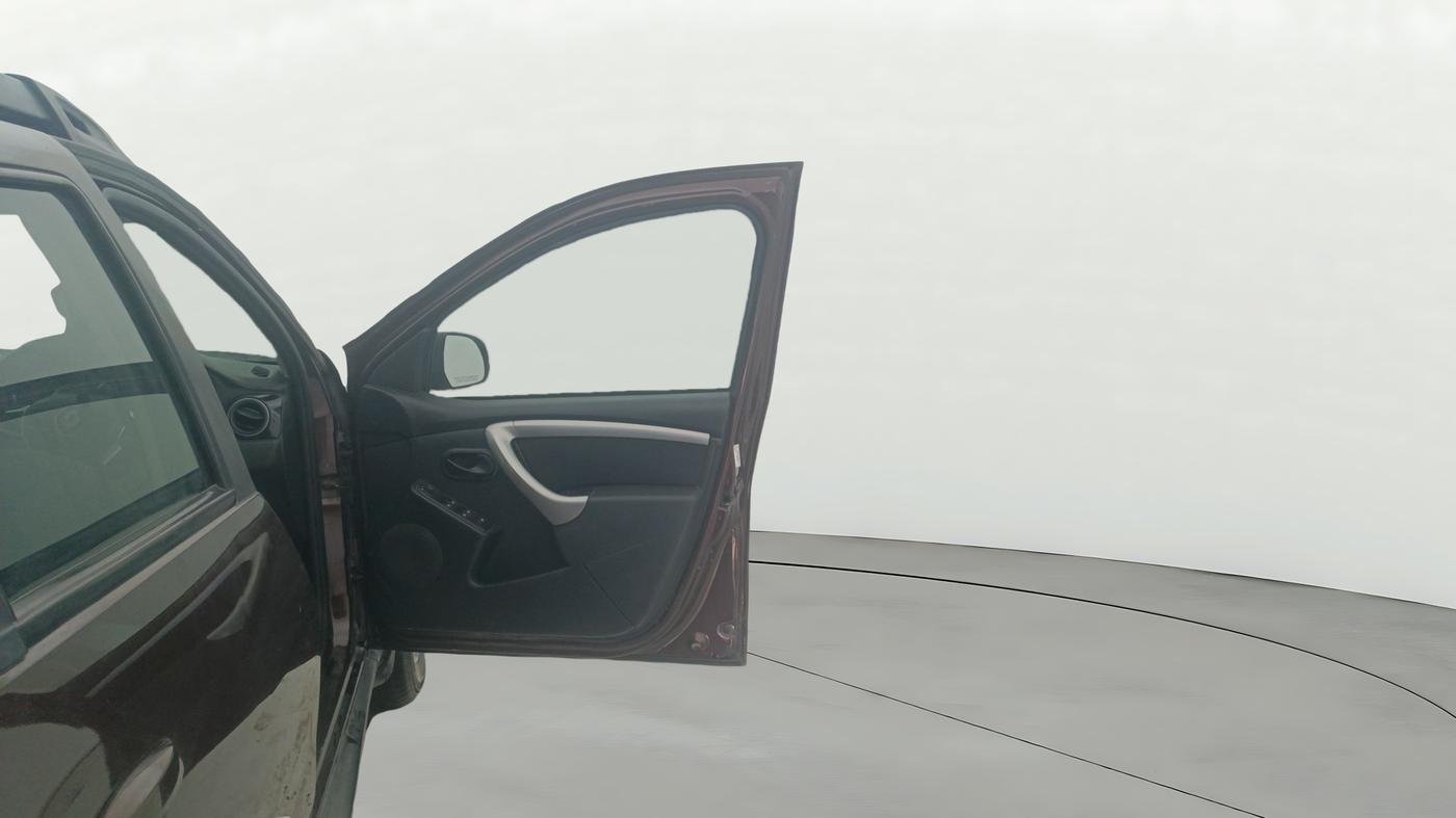 2019 Renault Duster 85 PS RXS MT DIESEL, Diesel, Manual, 1,16,516 km, RHS Front Door