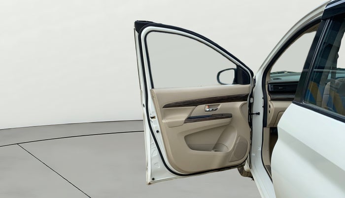 2019 Maruti Ertiga ZXI+ SHVS, Petrol, Manual, 43,635 km, LHS Front Door