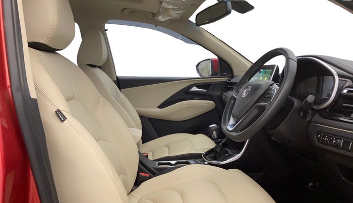 2023 MG HECTOR SMART PRO 1.5 TURBO MT PETROL, Petrol, Manual, 16,880 km, Right Side Front Door Cabin