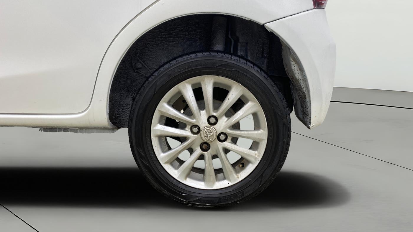 2015 Toyota Etios VX, Petrol, Manual, 1,02,473 km, Left Rear Wheel