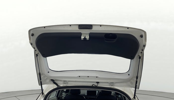 2023 Hyundai NEW I20 ASTA (O) 1.2 MT, Petrol, Manual, 34,232 km, Boot Door Open