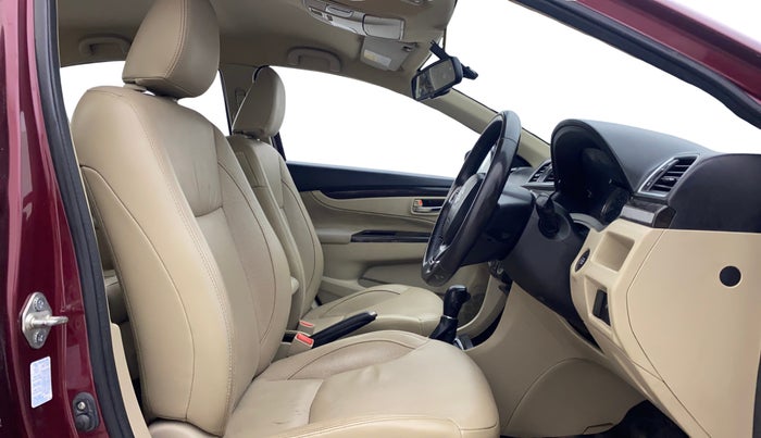 2016 Maruti Ciaz ZXI+ AT, Petrol, Automatic, 81,133 km, Right Side Front Door Cabin