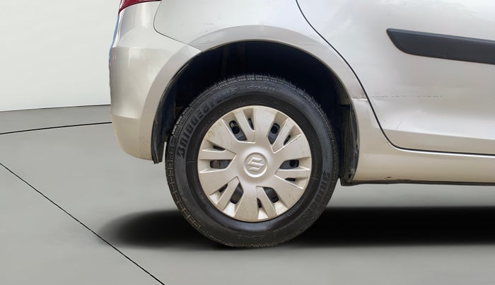 2014 Maruti Swift VXI, Petrol, Manual, 78,216 km, Right Rear Wheel