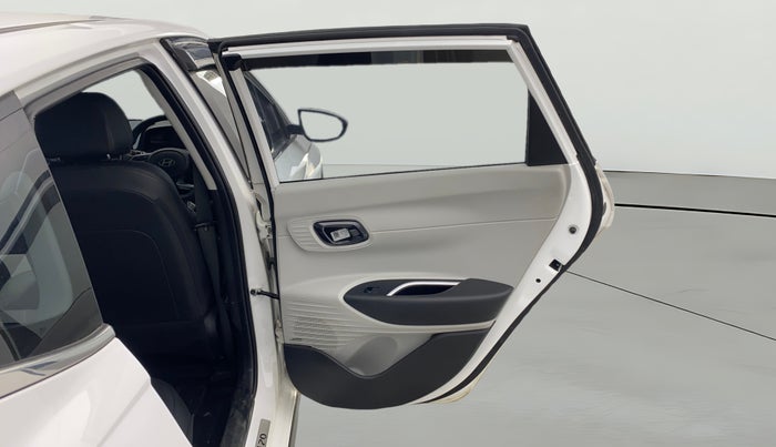 2023 Hyundai NEW I20 ASTA (O) 1.2 MT, Petrol, Manual, 34,232 km, RHS Rear Door