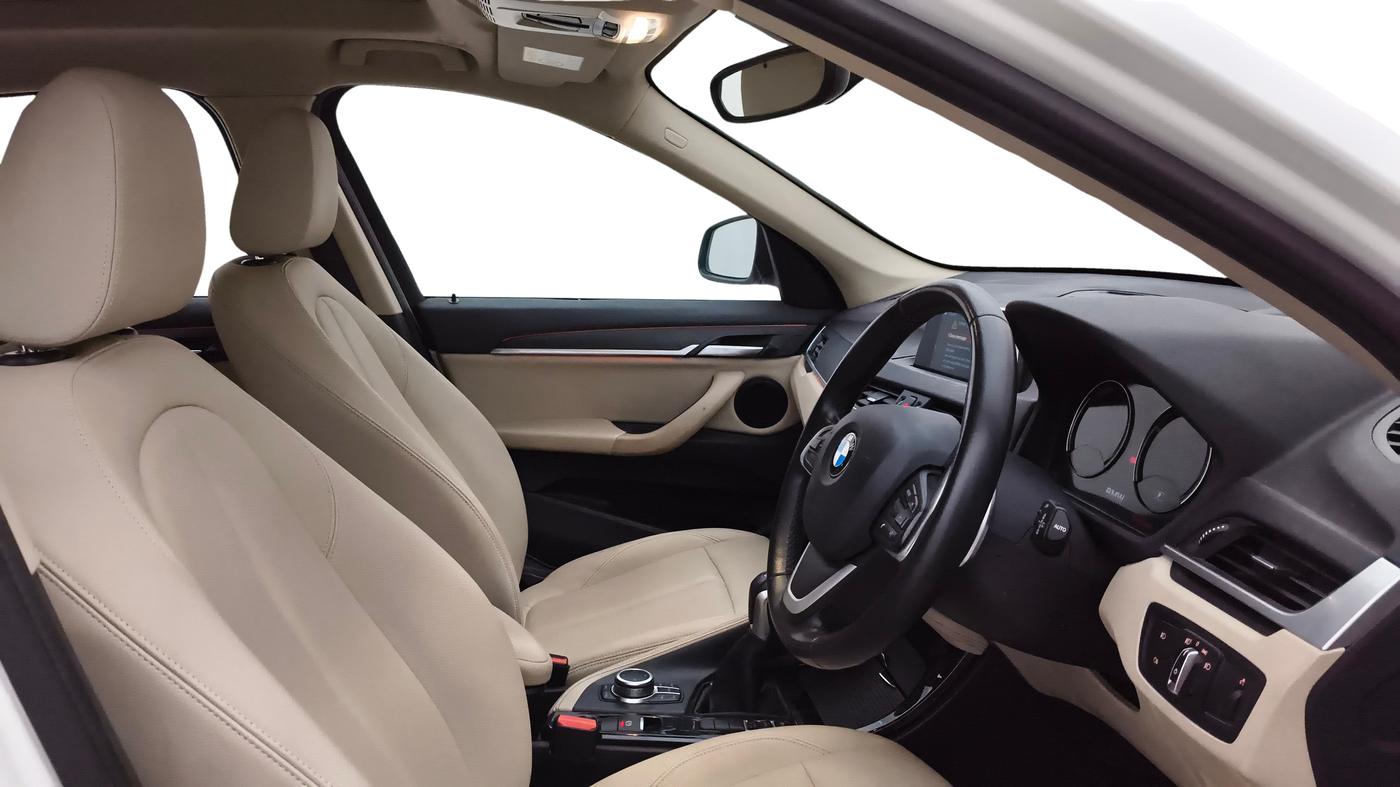 2019 BMW X1 sDrive 20d x Line, Diesel, Automatic, 38,344 km, Right Side Front Door Cabin