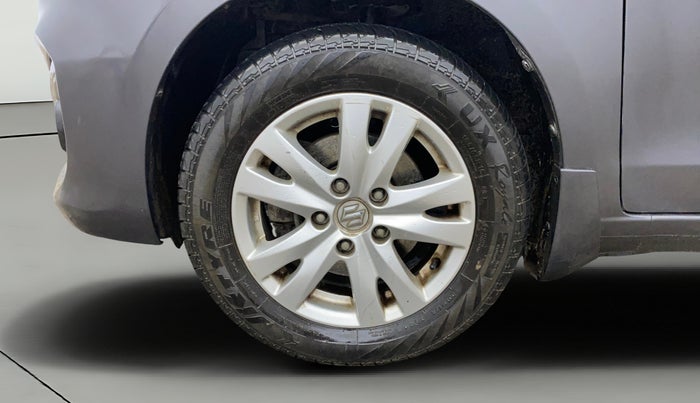 2015 Maruti Ertiga ZXI+, Petrol, Manual, 99,150 km, Left Front Wheel