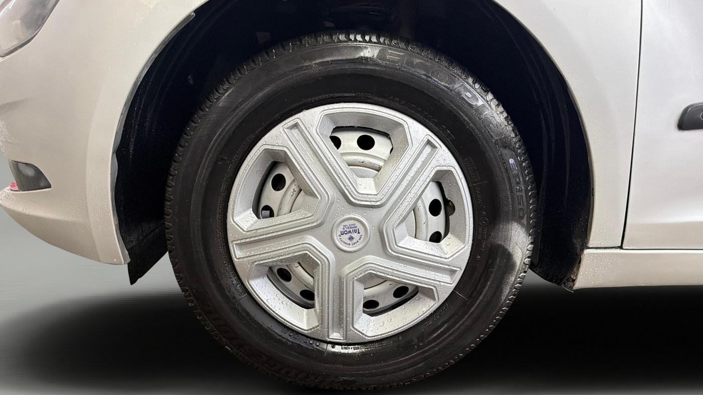 2020 Tata ALTROZ XM PETROL, Petrol, Manual, 52,569 km, Left Front Wheel