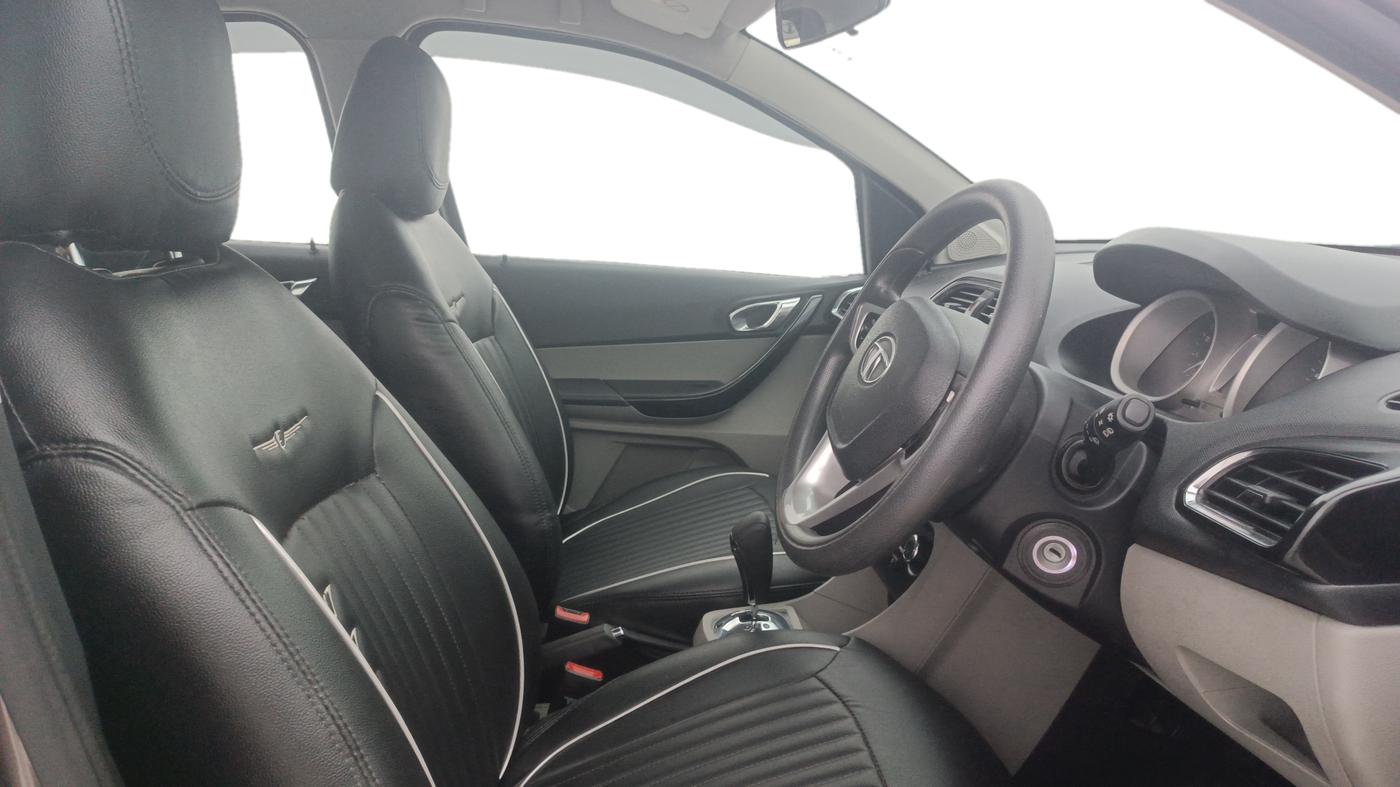 2017 Tata Tiago XZA PETROL, Petrol, Automatic, 39,600 km, Right Side Front Door Cabin