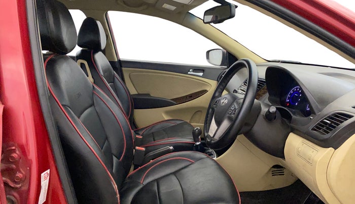 2015 Hyundai Verna FLUIDIC 4S 1.6 VTVT S(O), Petrol, Manual, 42,595 km, Right Side Front Door Cabin